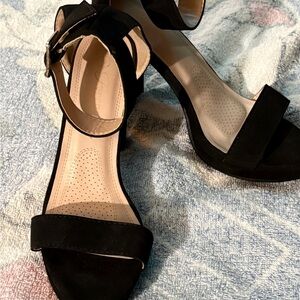 Dream Pairs Black Ankle Strap Heels